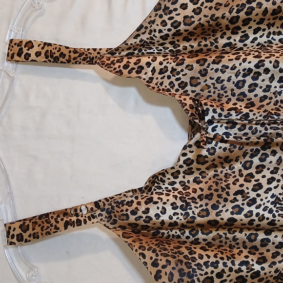 Plus Size Leopard Print Satin Fabric Slip Dress 1X - Picture 8 of 9